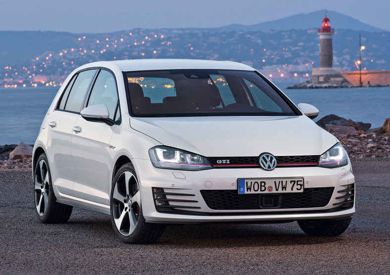 Volkswagen Golf GTI MK7 (2012)