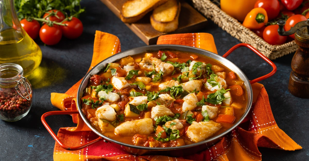 Pyszny obiad na piątek. Podajemy przepis, Ty gotujesz. Aromatyczny gulasz z ryb