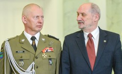 Gen. Różański o przyczynach swojej dymisji: Minister Macierewicz nie darzył mnie zaufaniem