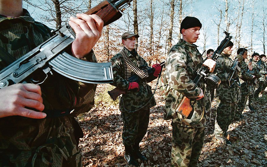 Klan Haradinaj iz sela Glogovac kontroliše područje Dukađini (Metohija), a njegovi članovi bave se švercom oružja i heroina