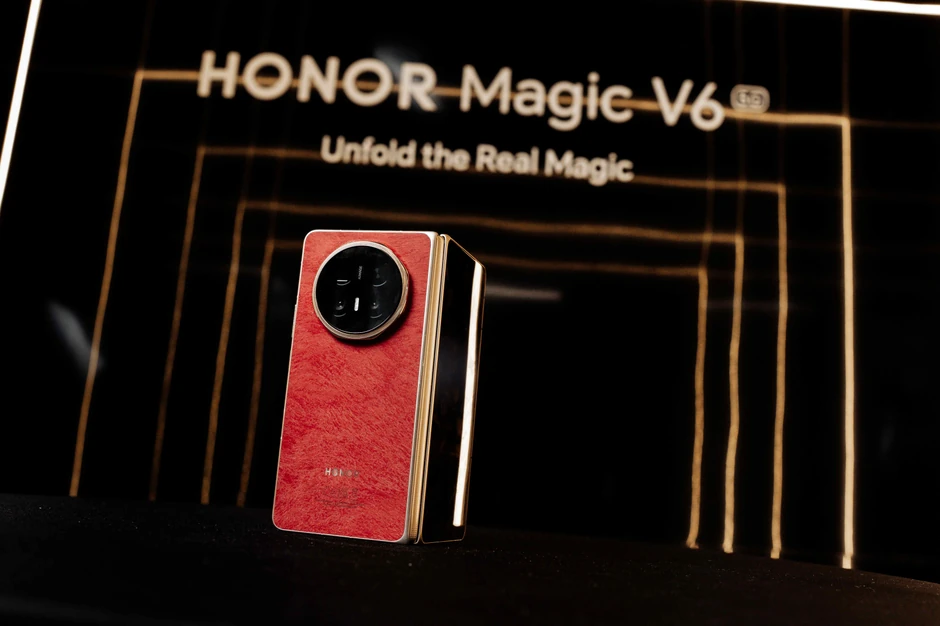 Honor Magic V6