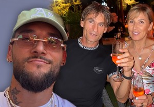Nemanja Gudelj i roditelji 
