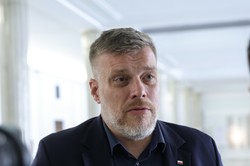 Zandberg zaskoczony powołaniem nowego ministra. "To zadanie premiera"