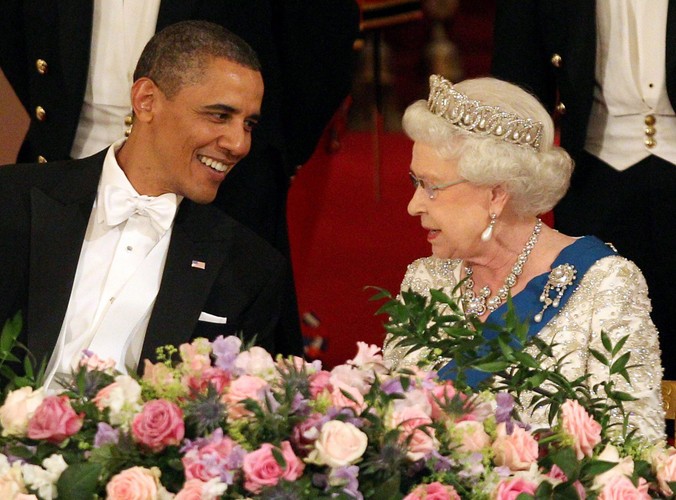 Obama i Elżbieta II podczas wtorkowego uroczystego bankietu