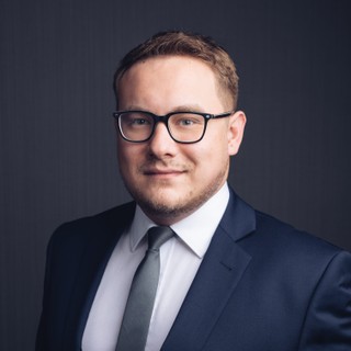 Michał Jerzy Skorupka, adwokat, partner w Kancelarii Prawnej Budnik, Posnow i Partnerzy we Wrocławiu, wykładowca w Katedrze Prawa na Uniwersytecie SWPS, filia we Wrocławiu, specjalista i autor publikacji z zakresu prawa cywilnego, postępowania cywilnego, a także prawa budowlanego.