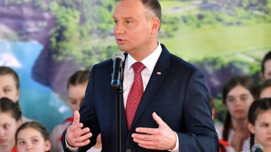 Prezydent zapowiada rozmowy z premierem ws. oczekiwań nauczycieli