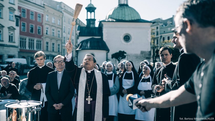 Kadr z filmu "Kler"