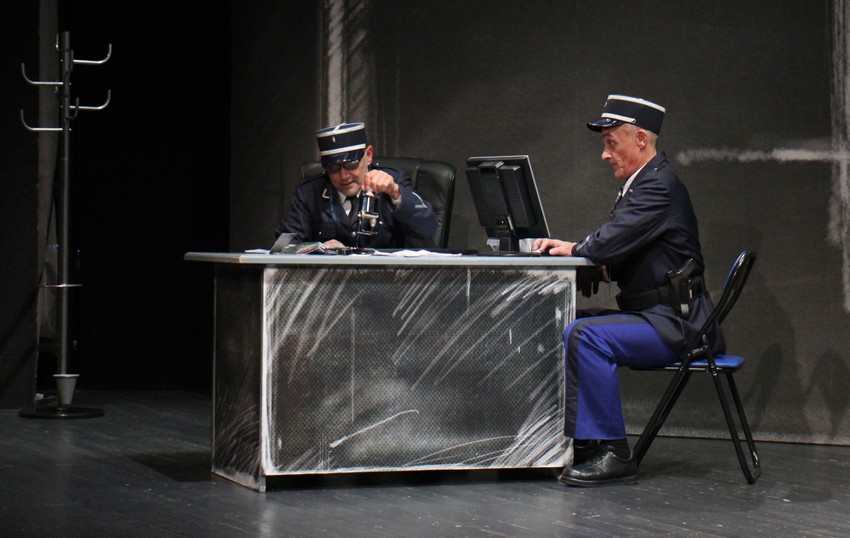 Predstava "Pasivno pušenje"