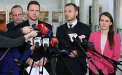 'Jesteśmy mocno zaskoczeni'. PO pyta MON o głośne słowa Macierewicza o mistralach i dostaje odpowiedź