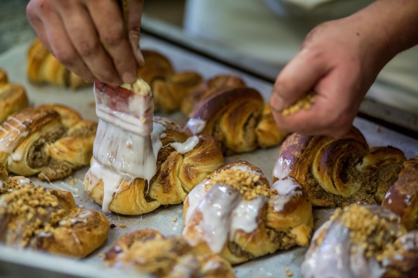 Pieczenie rogali świętomarcińskich