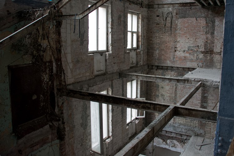 Warszawski wieżowiec Prudential od środka