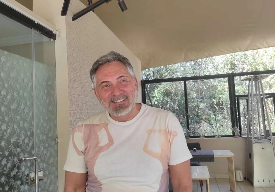 Sinisa-Isljamovic-frizer-u-Keniji-3-foto-Milkica-Milojevic-872x610