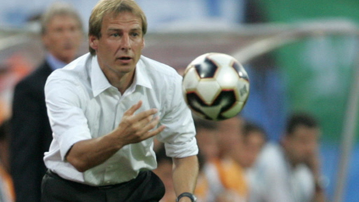 Trener Bayernu Monachium, Juergen Klinsmann był bardzo zawiedziony, że jego podopieczni pozwolili piłkarzom FC Barcelona na wypracowanie tak wielkiej przewagi przed rewanżowym meczem ćwierćfinału Ligi Mistrzów.