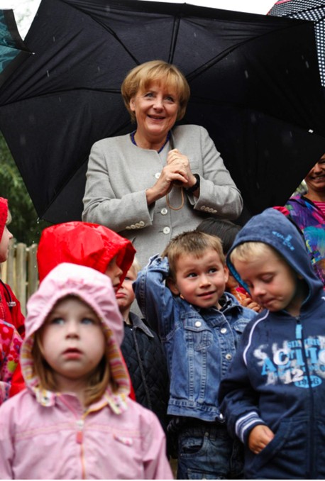 Finansowy parasol to mało, by zachęcić do rodzenia dzieci Reuters/Forum