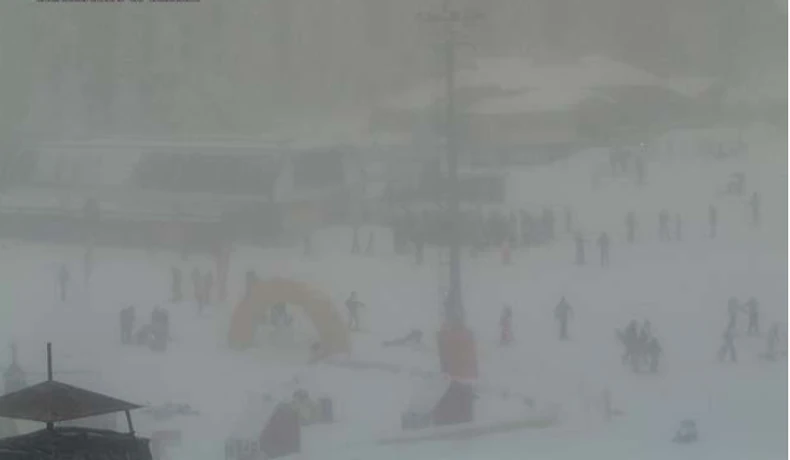 Za razliku od vozača, snegu su se obradovali skijaši na Kopaoniku