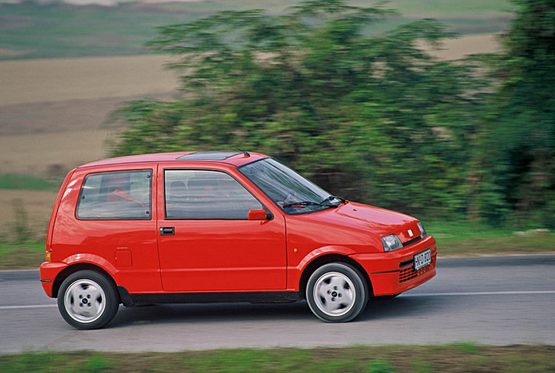 Fiat Cinquecento (1991-1998) w wersji Sporting. Cinquecento to po włosku pięćset