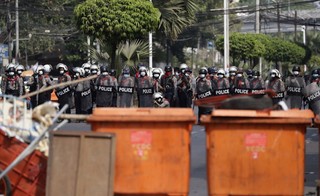 Birma: Policja zatrzymała setki demonstrantów w Rangunie i Munywie