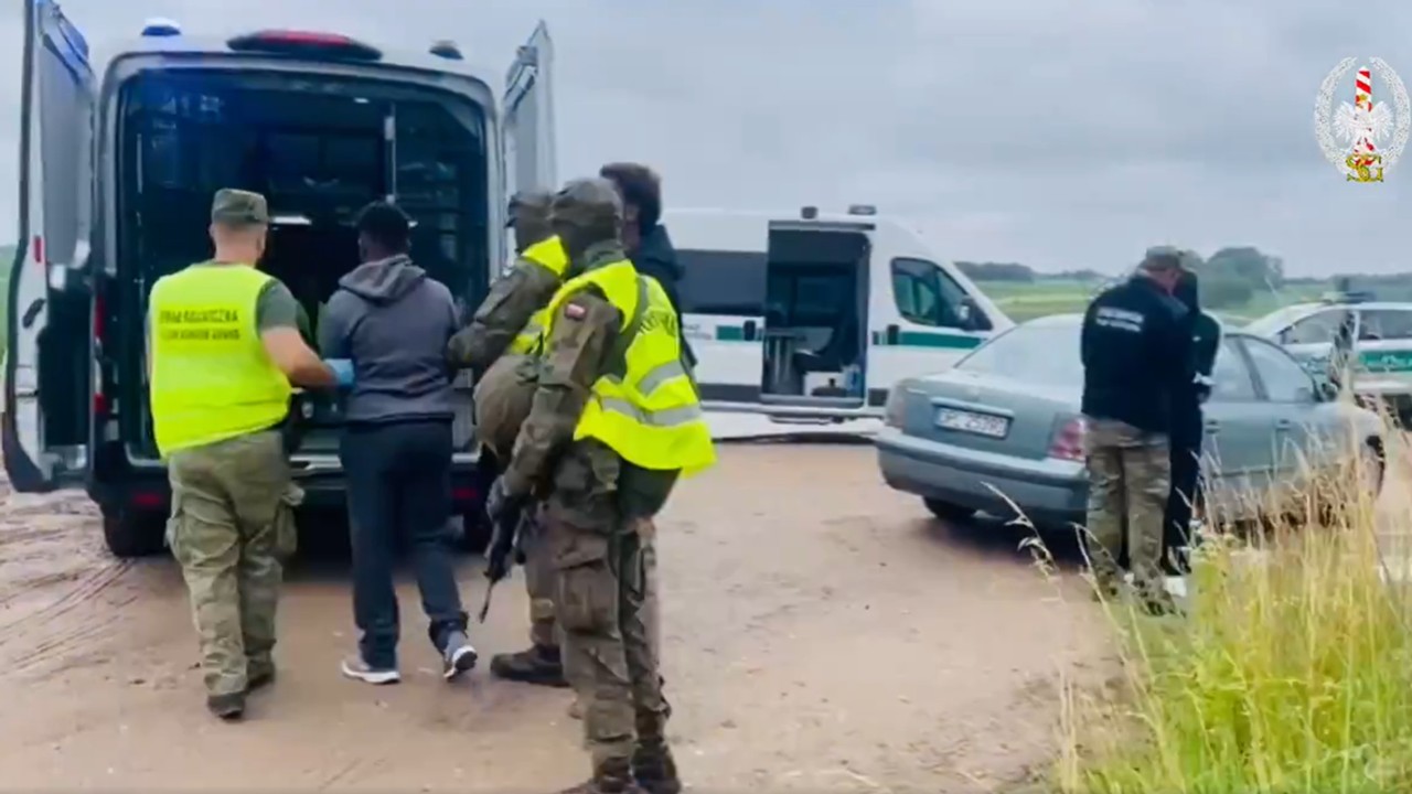 Kurier przewoził Somalijczyków. Akcja służb na granicy z Litwą
