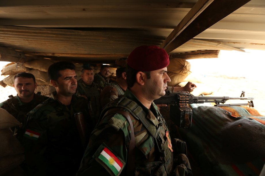 Peshmerga forces gathered on the outskirts of Mosul on Saturday during preparations to attack the city.