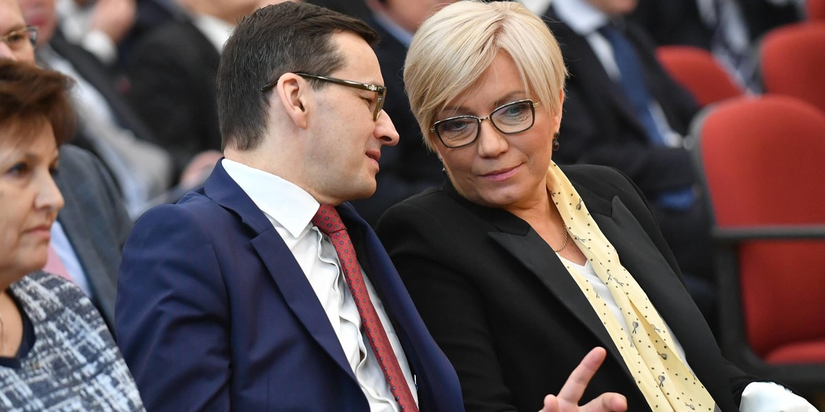 Premier Mateusz Morawiecki i prezes Trybunału Konstytucyjnego Julia Przyłebska