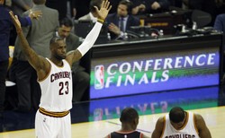 Liga NBA: Cleveland Cavaliers rozgromili Toronto Raports. Świetny mecz Irvinga i Jamesa