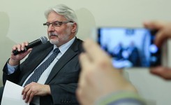 'Działania nierzetelne i nielojalne wobec państwa przyjmującego'. MSZ chce wyjaśnień od przedstawiciela KE