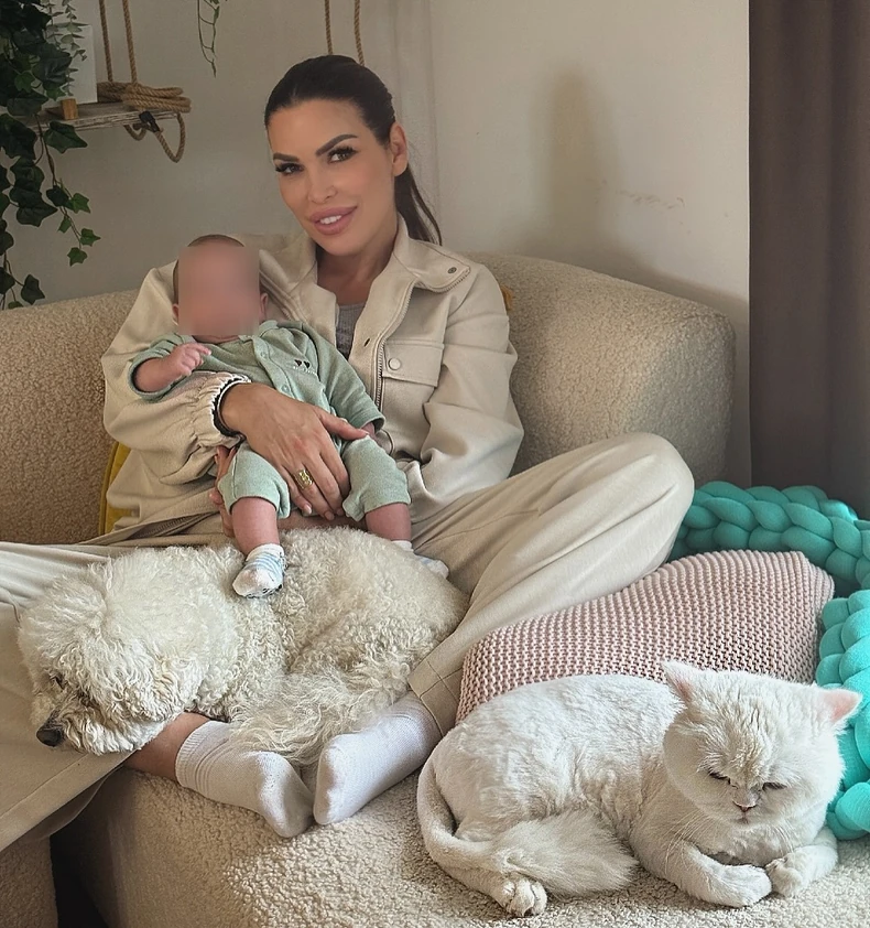 Olja Crnogorac sa sinom