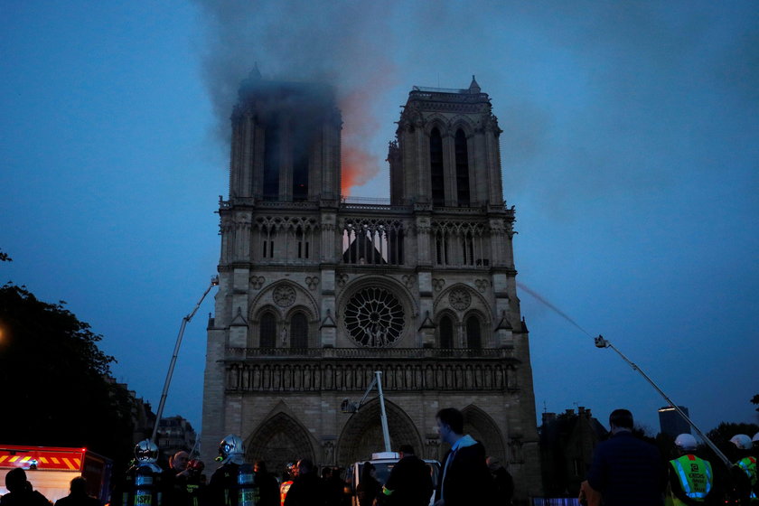 Politycy komentują pożar katedry Notre Dame