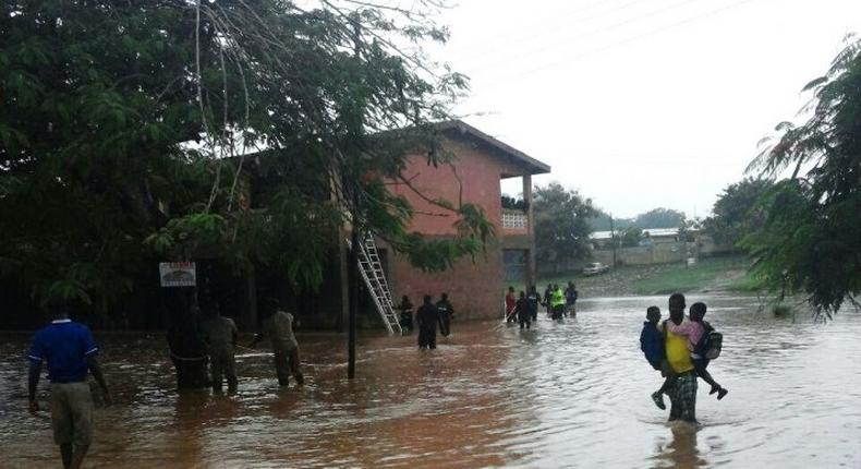 Fire Service rescues trapped pupils