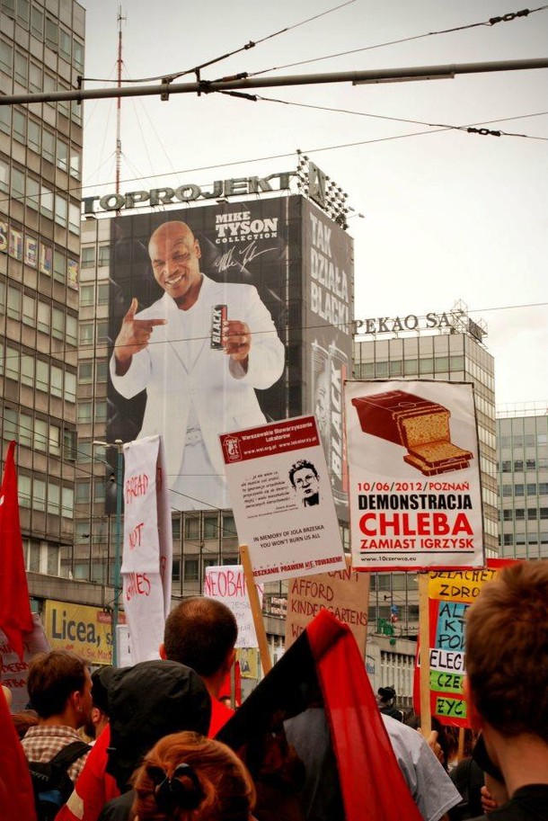 Zdjecie zostalo zrobione w ramach manifestacji przeciwko EURO 2012 w Poznaniu (II)