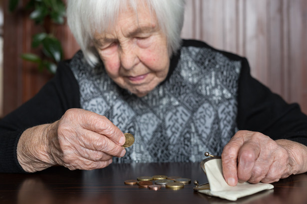 Trzynaste emerytury są wypłacane od 2019 roku. Początkowo miały być tylko jednorazowym świadczeniem. Jednak obecnie są wypłacane co roku