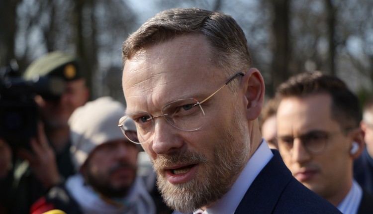 Obejście prawa". Szef KPRP ostro o nowej decyzji rządu