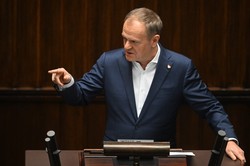 Tusk: Każdy przyzwoity człowiek stoi przy Ukrainie