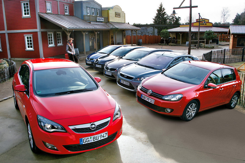 Opel Astra kontra reszta świata, czyli - Ford Focus, Honda Civic, Kia ceed, Renault Megane i VW Golf