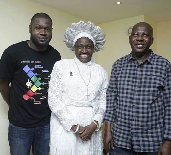Baba Suwe was in the company of his son, Shola and younger brother, Adegboyega as the visited Sheraton Hotel in Lagos where they met  Iya Adura [LindaIkeji] 