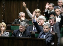 Ustawa medialna wyrzucona do kosza