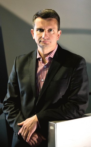 Specjaliści odchodzą ze służby cywilnej. Potrzeba pieniędzy, by ich zatrzymać