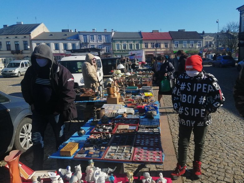 Duże zainteresowanie targami kolekcjonerów w Skierniewicach