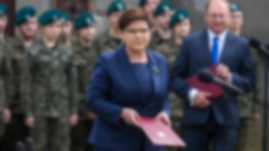 Beata Szydło w Radzie Muzeum Auschwitz. Prof. Stanisław Krajewski rezygnuje z członkostwa przez jej "upolitycznienie"