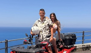 Ena Čolić i Peja na moru