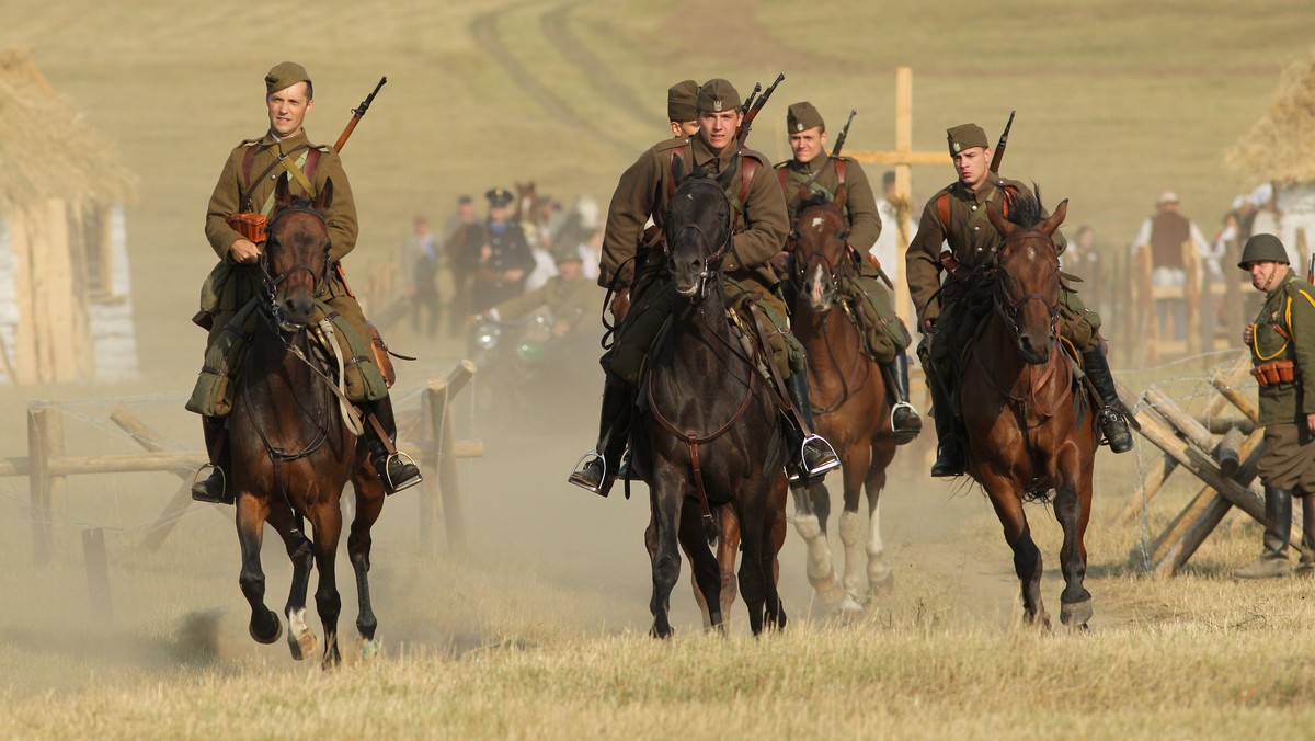 Urząd Miasta Mława zbiera podpisy poparcia dla utworzenia Cmentarza Żołnierzy Armii Modlin. Na historycznym polu bitwy w Uniszkach Zawadzkich (Mazowieckie) ma powstać symboliczna nekropolia żołnierzy polskich, uczestników bitwy pod Mławą.