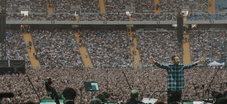Stadion Śląski pełen, Miuosh, Jimek, Smolik i NOSPR zrobili show. I ci goście! [FOTO]