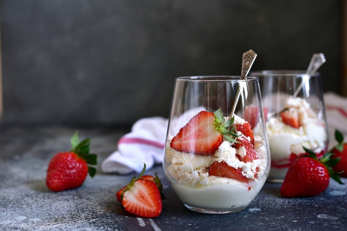 Eton mess to deser prosty, pyszny i wykwintny zarazem