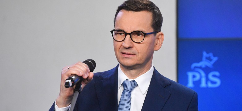 Burza wokół tęczowych opasek. Premier: PiS jest partią tolerancji