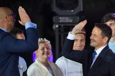 Współpracownicy Trzaskowskiego: 'Może przegrać o włos, to będzie dewastujące'