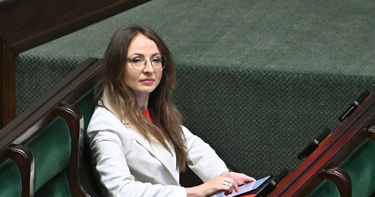 Dziemianowicz-Bąk skierowała wnioski o kontrole handlu w Wigilie. Mówi o cwaniakach