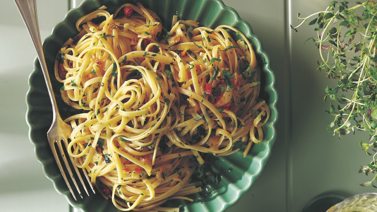 Aglio, olio e peperoncino, czyli proste i pyszne danie )foto: Anna Grudzińska Sarna/Jedzenie jest piękne)