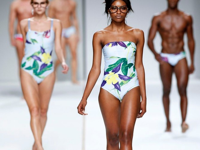 Śmiałe kolekcje wiosna-lato 2011 na Portugal Fashion Week