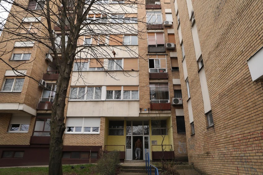 Kirija za namešten i renoviran stan na Mirijevu 280 evra