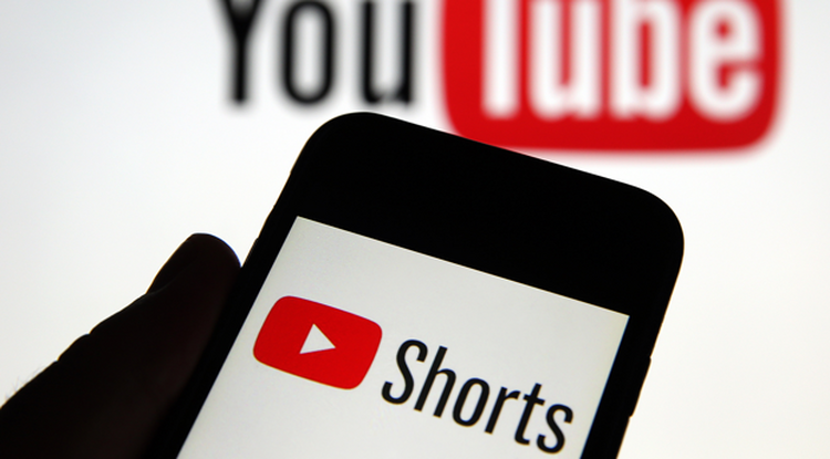 Jön a YouTube Shorts.